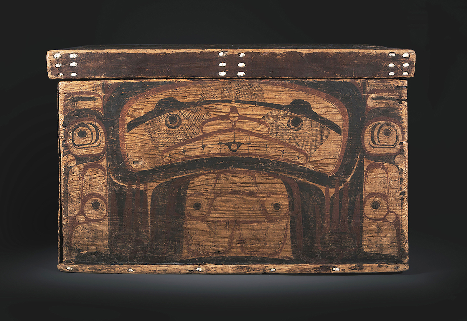 Bent-corner Chest, Haisla Tsimshian